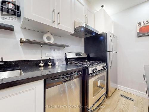 259 Claremont Street, Toronto, ON - Indoor Photo Showing Kitchen