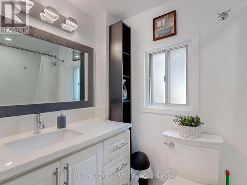 259 Claremont Street, Toronto, ON - Indoor Photo Showing Bathroom