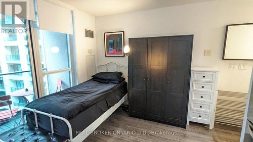 529 - 600 Fleet Street, Toronto, ON - Indoor Photo Showing Bedroom