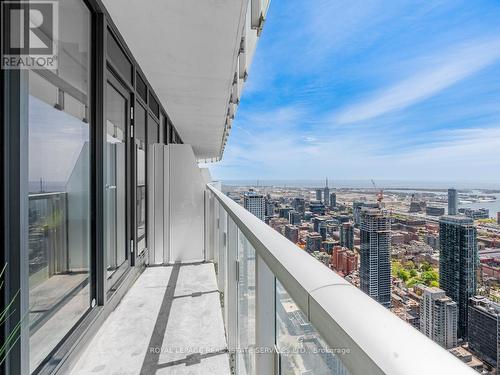 5807 - 197 Yonge Street, Toronto, ON - Outdoor With View