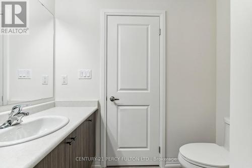 102 Turnberry Lane, Barrie, ON - Indoor Photo Showing Bathroom