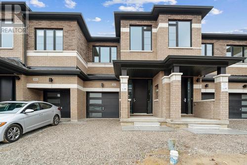 102 Turnberry Lane, Barrie, ON - Outdoor With Facade