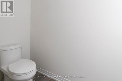 102 Turnberry Lane, Barrie, ON - Indoor Photo Showing Bathroom