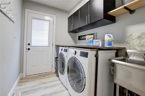 448 White Drive, Milton, ON - Indoor Photo Showing Laundry Room