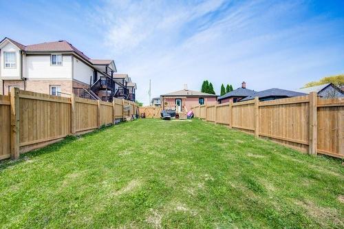 233 1/2 Pelham Road, St. Catharines, ON - Outdoor With Backyard
