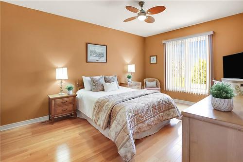 155 Muirfield Trail, Welland, ON - Indoor Photo Showing Bedroom