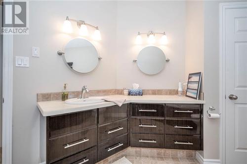 105 Emily Jade Crescent, Cornwall, ON - Indoor Photo Showing Bathroom