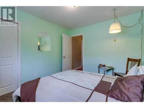 1145 Caledonia Way, West Kelowna, BC - Indoor Photo Showing Bedroom