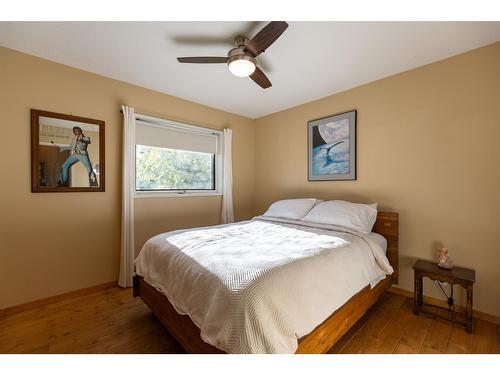 1109 Selby Street, Nelson, BC - Indoor Photo Showing Bedroom