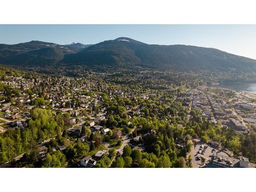 1109 Selby Street, Nelson, BC - Outdoor With View