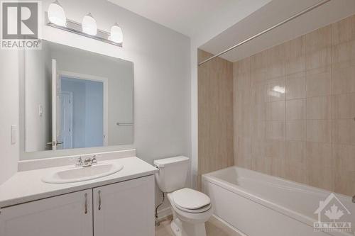 801 Regulus Ridge, Ottawa, ON - Indoor Photo Showing Bathroom