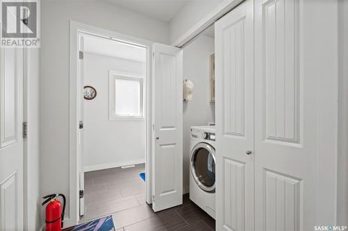 122 Chubb Cove, Saskatoon, SK - Indoor Photo Showing Laundry Room