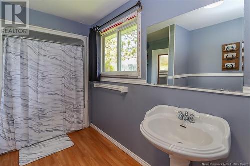 1466 Route 705, Wickham, NB - Indoor Photo Showing Bathroom