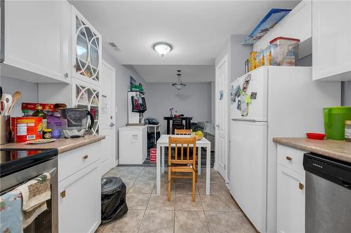 6350 Dorchester Street|Unit #113, Niagara Falls, ON - Indoor Photo Showing Kitchen