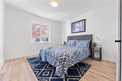 161 Glow Avenue, Hamilton, ON - Indoor Photo Showing Bedroom