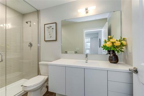 3200 William Coltson Avenue|Unit #728, Oakville, ON - Indoor Photo Showing Bathroom