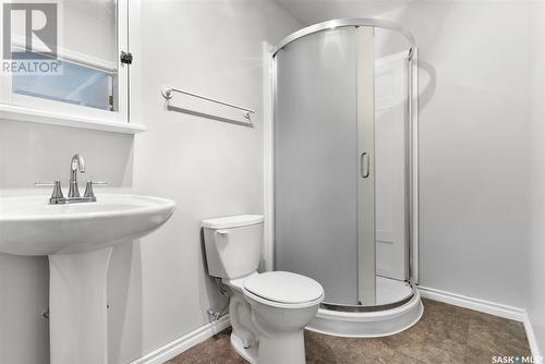 1827 Rupert Street, Regina, SK - Indoor Photo Showing Bathroom