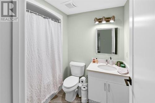 2550 Sandwich West Parkway Unit# 206, Lasalle, ON - Indoor Photo Showing Bathroom