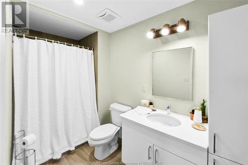 2550 Sandwich West Parkway Unit# 206, Lasalle, ON - Indoor Photo Showing Bathroom