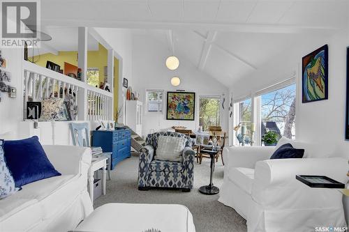 210 Osment Avenue, Katepwa Beach, SK - Indoor Photo Showing Living Room