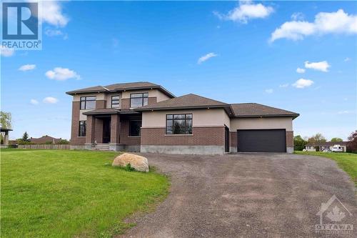 6484 Prince Of Wales Drive, North Gower, ON 