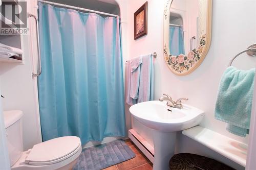 27 Main Street N, Glovertown, NL - Indoor Photo Showing Bathroom