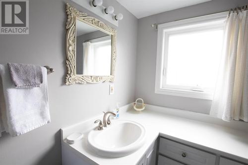27 Main Street N, Glovertown, NL - Indoor Photo Showing Bathroom