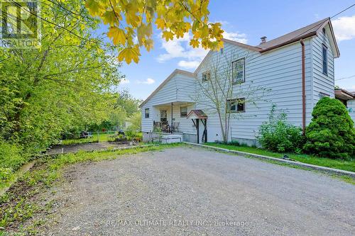 640 Front Street, Quinte West, ON - Outdoor