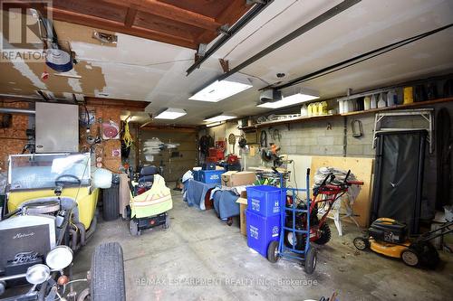 647 Limeridge Road E, Hamilton, ON - Indoor Photo Showing Garage