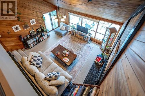 194 Trevor Street, Nelson, BC - Indoor Photo Showing Living Room