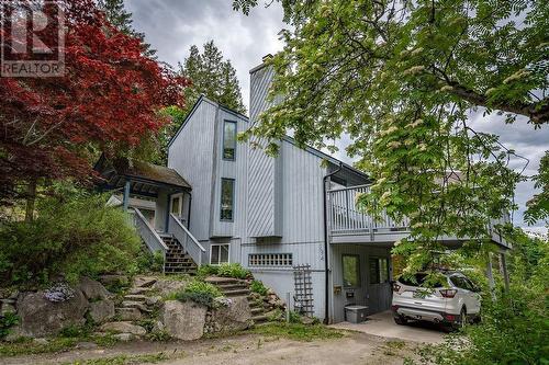 194 Trevor Street, Nelson, BC - Indoor Photo Showing Kitchen