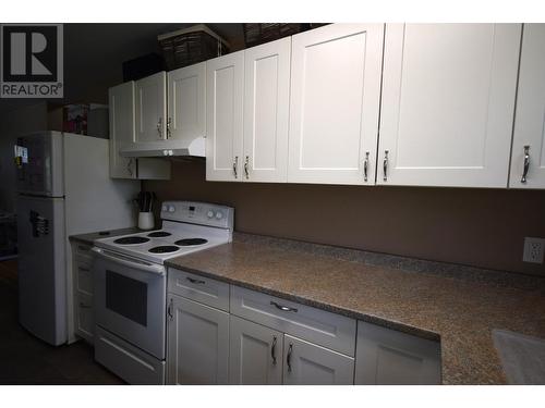 194 Trevor  Street, Nelson, BC - Indoor Photo Showing Kitchen