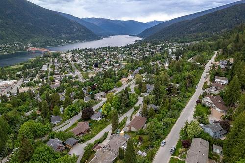 194 Trevor Street, Nelson, BC - Outdoor With View