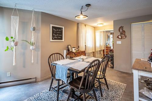 194 Trevor Street, Nelson, BC - Indoor Photo Showing Dining Room