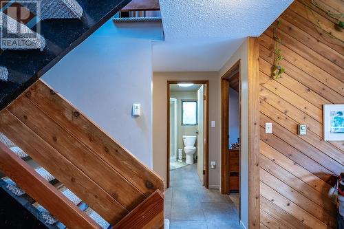 194 Trevor Street, Nelson, BC - Indoor Photo Showing Kitchen