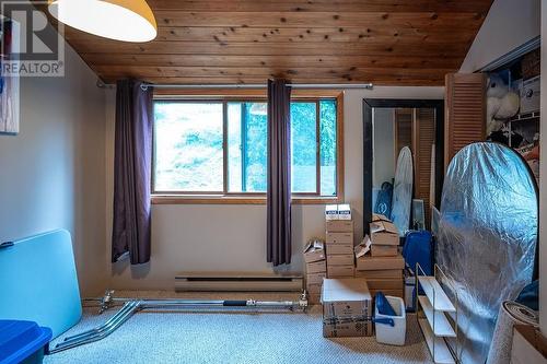 194 Trevor Street, Nelson, BC - Indoor Photo Showing Kitchen With Double Sink