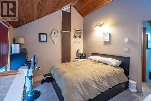 194 Trevor Street, Nelson, BC - Indoor Photo Showing Living Room With Fireplace