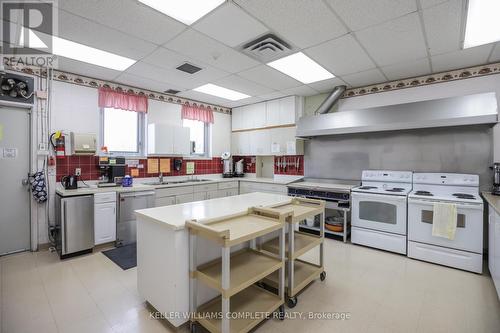 278 - 3033 Townline Road, Fort Erie, ON - Indoor Photo Showing Kitchen