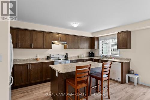 18 Loana Lane, Clarington, ON - Indoor Photo Showing Kitchen