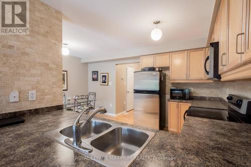 43 Brahm Court, Vaughan, ON - Indoor Photo Showing Kitchen With Double Sink