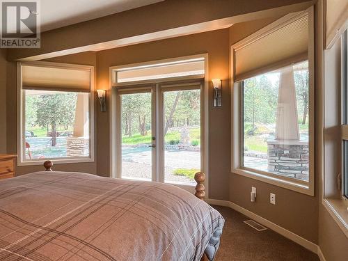 100 Maguire Place, Osoyoos, BC - Indoor Photo Showing Bedroom