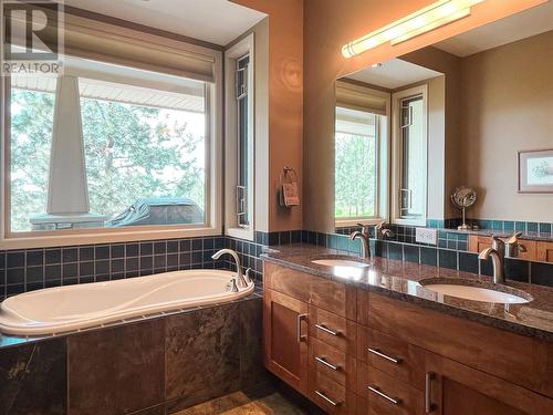 100 Maguire Place, Osoyoos, BC - Indoor Photo Showing Bathroom