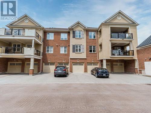 303 - 276 Littlewood Drive, Oakville, ON - Outdoor With Facade