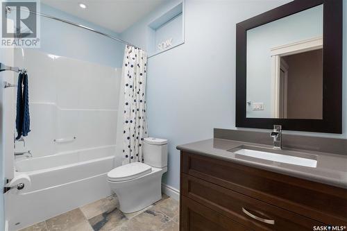 1027 15Th Street E, Saskatoon, SK - Indoor Photo Showing Bathroom