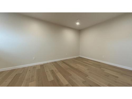 6 - 9 Pine Street, Nelson, BC - Indoor Photo Showing Other Room