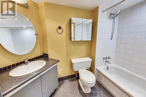 1405 - 25 Maitland Street, Toronto, ON - Indoor Photo Showing Bathroom
