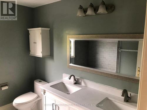 979 Creebridge Crescent, Newmarket, ON - Indoor Photo Showing Bathroom