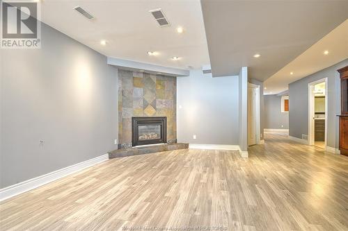 3566 Whiteside Drive, Windsor, ON - Indoor With Fireplace
