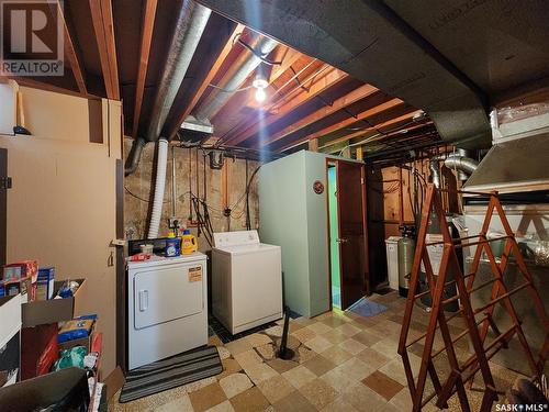 501 Manitoba Street, Melville, SK - Indoor Photo Showing Laundry Room