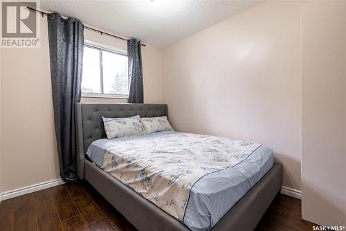 197 Acadia Court, Saskatoon, SK - Indoor Photo Showing Bedroom